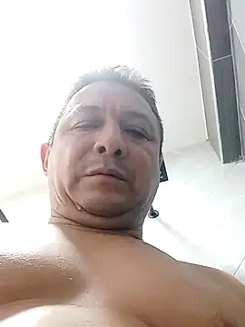 Snapshot of luchoarr chatting on January 2025 09:43:02 PM luchoarr online show from January 2025 09:43:02 PM