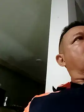 Snapshot of luchoarr chatting on September 2025 03:17:02 AM luchoarr online show from September 2025 03:17:02 AM