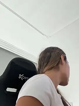 Snapshot of sheyla_sweet18 chatting on November 2025 01:06:02 PM sheyla sweet18 online show from November 2025 01:06:02 PM