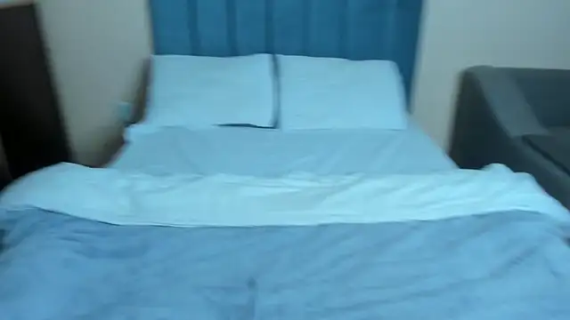 Mimi Mira online show from January 2025 11:23:02 AM