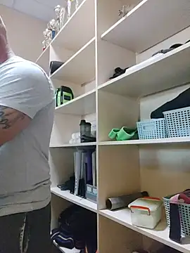 Crek666 online show from April 2026 04:10:02 AM