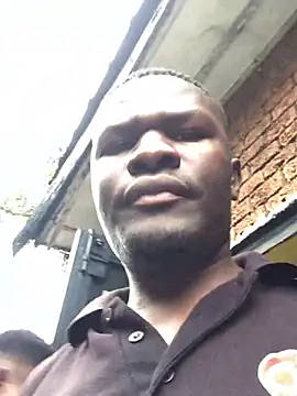 Snapshot of HutchMansell chatting on December 2024 06:32:02 AM HutchMansell online show from December 2024 06:32:02 AM