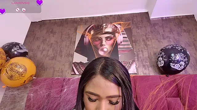 Snapshot of nicole__parker1 chatting on October 2025 06:30:02 PM nicole parker1 online show from October 2025 06:30:02 PM