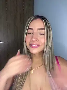 Issabela G1 online show from December 2024 01:43:01 AM