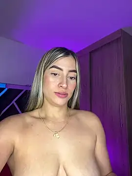 Issabela G1 online show from December 2024 03:14:02 AM