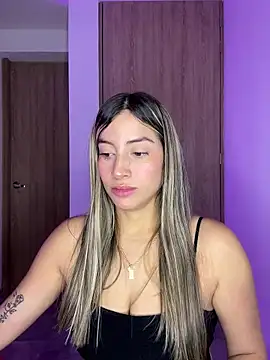 Issabela G1 online show from February 2025 03:16:02 AM