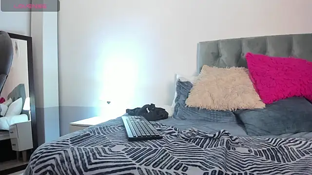 Snapshot of Nami_sunny chatting on March 2025 08:41:02 AM Nami sunny online show from March 2025 08:41:02 AM