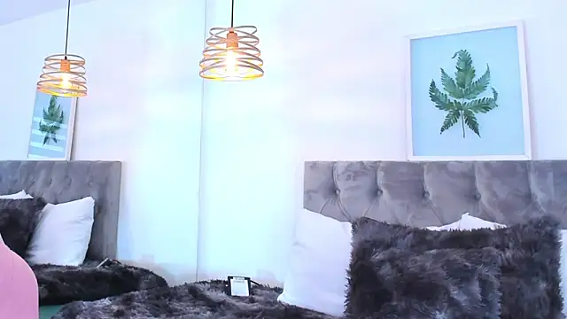 Snapshot of Nami_sunny chatting on September 2025 06:41:02 PM Nami sunny online show from September 2025 06:41:02 PM