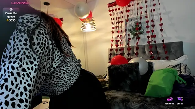 Snapshot of Nami_sunny chatting on September 2025 07:47:01 PM Nami sunny online show from September 2025 07:47:01 PM