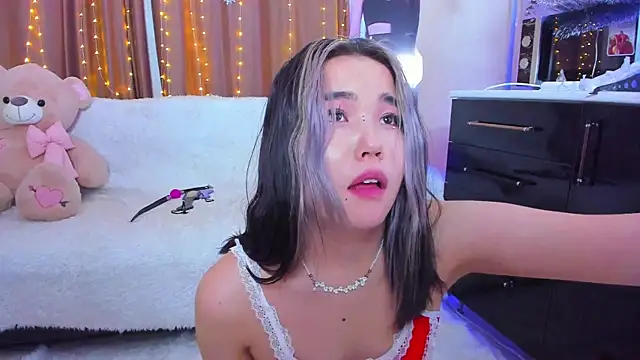 Dollyaa online show from December 2024 02:42:01 PM