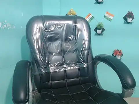 Yashi online show from March 2025 12:48:02 PM