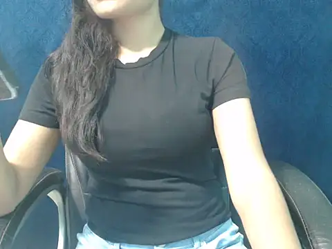 Yashi online show from October 2025 01:34:01 PM