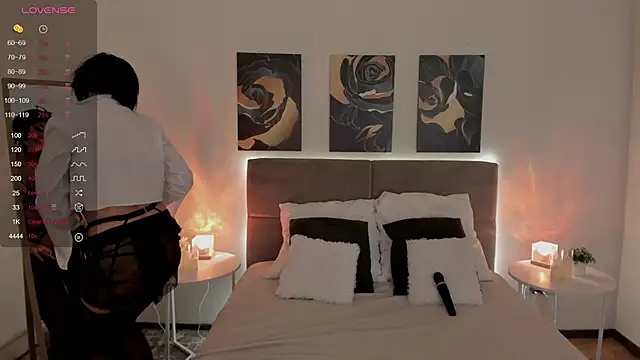 Snapshot of LikaKlint chatting on September 2025 07:25:02 PM LikaKlint online show from September 2025 07:25:02 PM