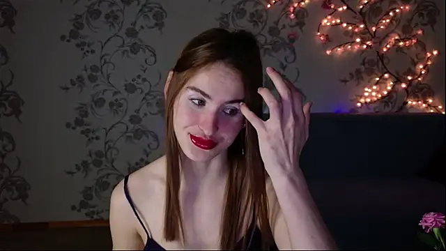 Felicia-Star online show from April 2026 06:22:01 PM