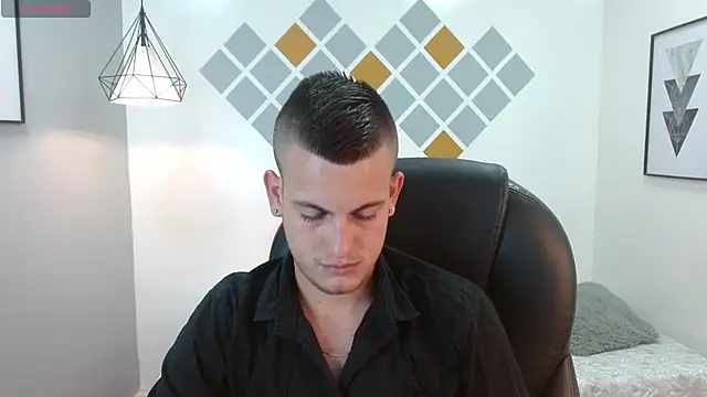 Snapshot of Cerokershelby chatting on February 2025 08:13:01 PM Cerokershelby online show from February 2025 08:13:01 PM