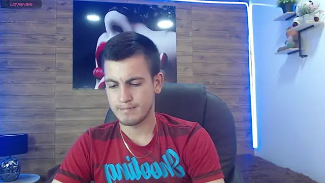 Snapshot of Cerokershelby chatting on March 2025 06:43:01 AM Cerokershelby online show from March 2025 06:43:01 AM