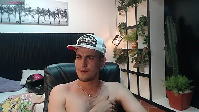 Snapshot of Cerokershelby chatting on November 2025 11:24:02 AM Cerokershelby online show from November 2025 11:24:02 AM