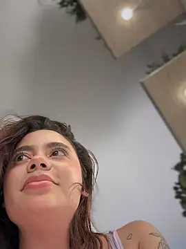 Aryrosee online show from February 2025 04:18:02 AM