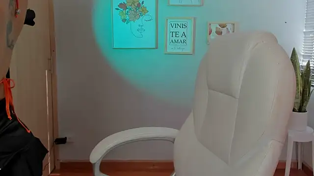 Elena Ruiz online show from January 2025 09:07:01 PM