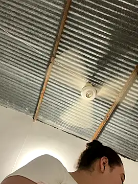 cutiepeach online show from November 2025 02:56:02 AM