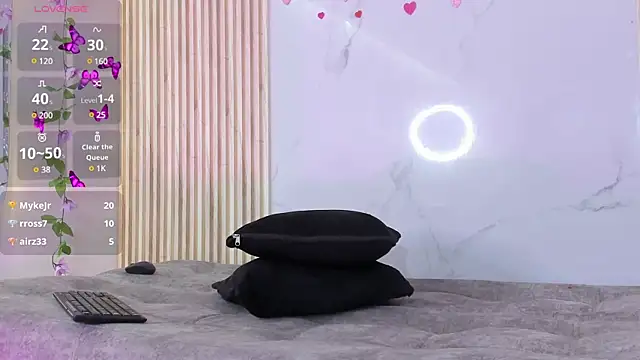 Snapshot of Aria_montgomeri chatting on February 2025 04:10:02 PM Aria montgomeri online show from February 2025 04:10:02 PM