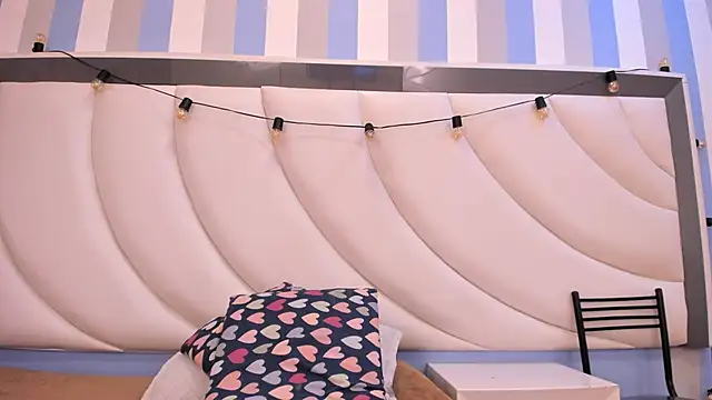 BritneyCollins online show from April 2026 04:28:02 PM