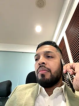 Snapshot of a4ashes chatting on September 2025 06:17:02 AM a4ashes online show from September 2025 06:17:02 AM