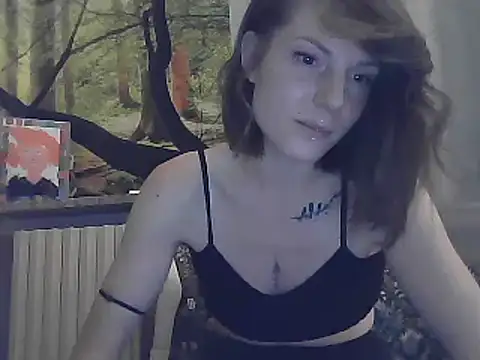 Feli blue online show from February 2025 08:21:01 PM