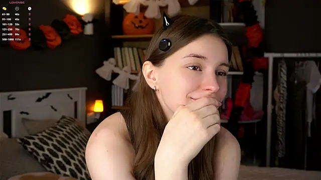 Snapshot of DarylBarks chatting on October 2025 01:17:01 AM DarylBarks online show from October 2025 01:17:01 AM