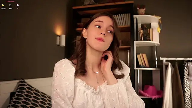 Snapshot of DarylBarks chatting on November 2025 01:16:01 AM DarylBarks online show from November 2025 01:16:01 AM