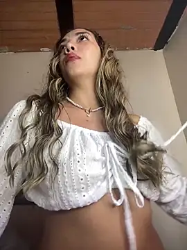 Snapshot of Iris_lee chatting on March 2025 04:34:02 PM Iris lee online show from March 2025 04:34:02 PM