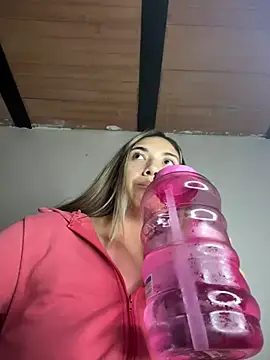 Snapshot of Iris_lee chatting on March 2025 11:00:02 PM Iris lee online show from March 2025 11:00:02 PM