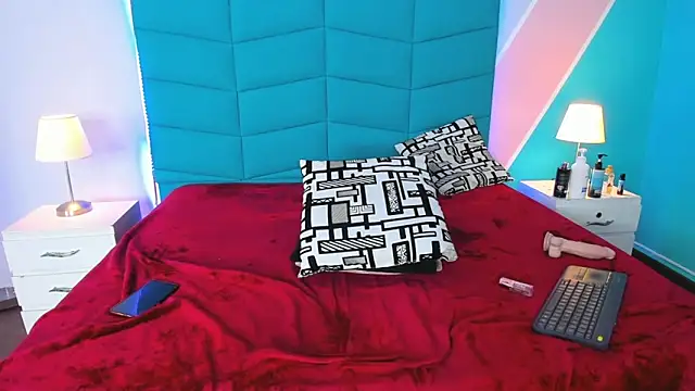 Snapshot of Iris_Thompson_ chatting on March 2025 08:55:01 PM Iris Thompson online show from March 2025 08:55:01 PM