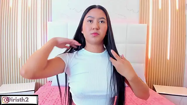 Snapshot of Iris_Thompson_ chatting on October 2025 03:42:02 AM Iris Thompson online show from October 2025 03:42:02 AM