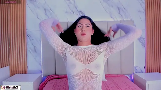 Snapshot of Iris_Thompson_ chatting on December 2025 10:03:01 PM Iris Thompson online show from December 2025 10:03:01 PM