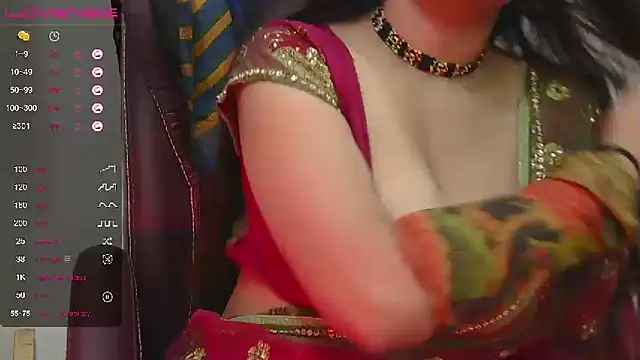 Snapshot of Hoty-Bhabi chatting on December 2024 01:00:02 PM Hoty-Bhabi online show from December 2024 01:00:02 PM