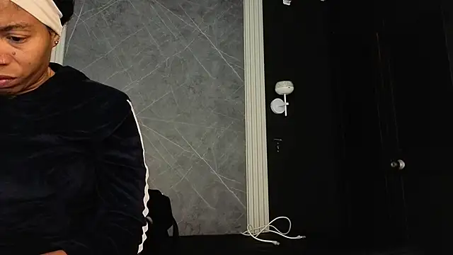 YummyDuooo online show from November 2025 11:53:02 AM