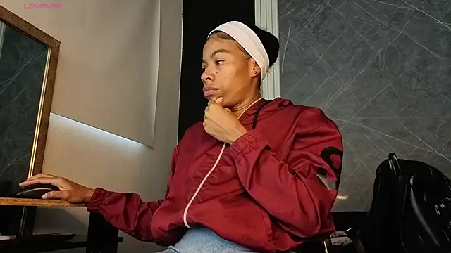 YummyDuooo online show from December 2025 11:52:02 AM