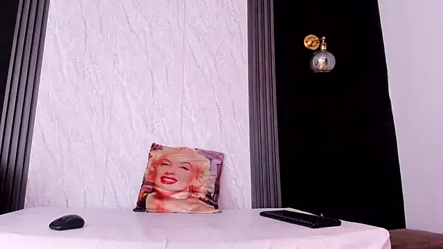 YummyDuooo online show from March 2026 11:51:01 AM