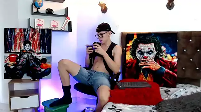 flowers18 online show from February 2025 09:46:01 PM