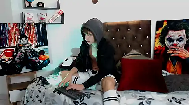 flowers18 online show from March 2025 09:43:02 PM