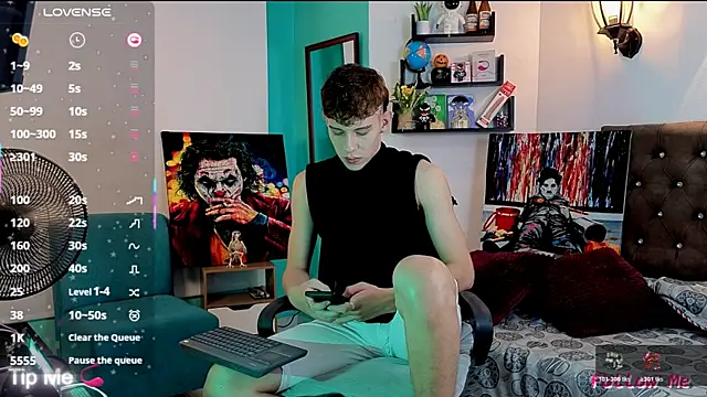 flowers18 online show from November 2025 10:12:01 PM