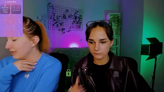 daisy candy online show from October 2025 07:20:02 PM