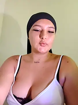 Snapshot of Celeste_camila18 chatting on September 2025 09:39:02 PM Celeste camila18 online show from September 2025 09:39:02 PM