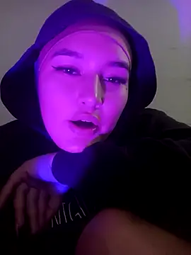 Celeste camila18 online show from April 2026 06:55:01 AM