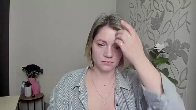 MariaSttone online show from March 2025 02:18:01 PM