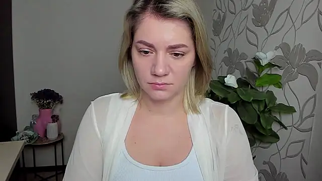 MariaSttone online show from October 2025 01:40:02 PM