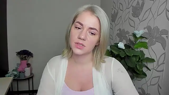 MariaSttone online show from November 2025 12:38:02 PM