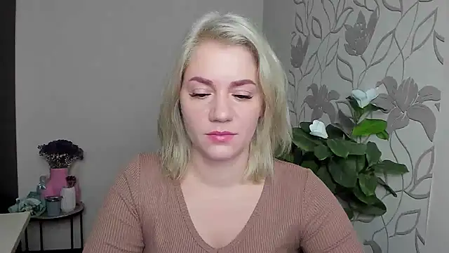 MariaSttone online show from November 2025 12:00:02 PM