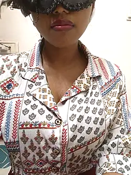 sandy naughty online show from November 2025 04:28:01 PM